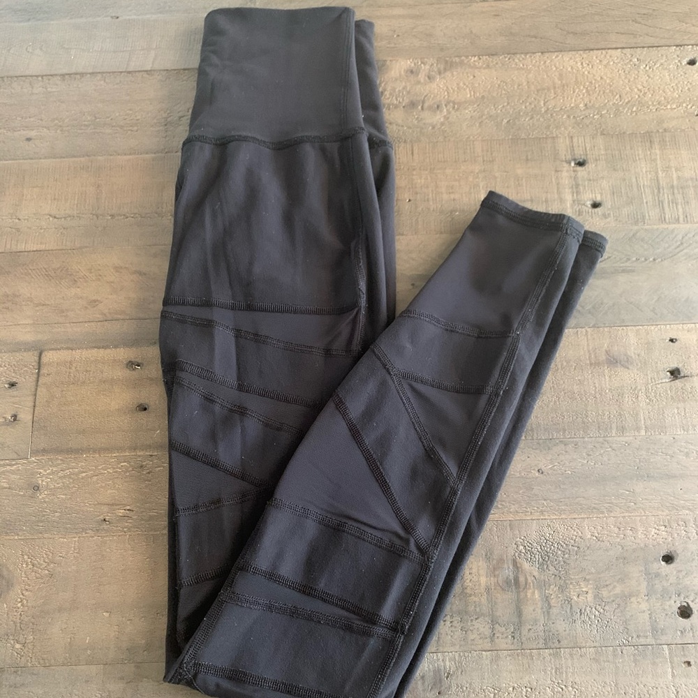 Lululemon mesh striped legging
